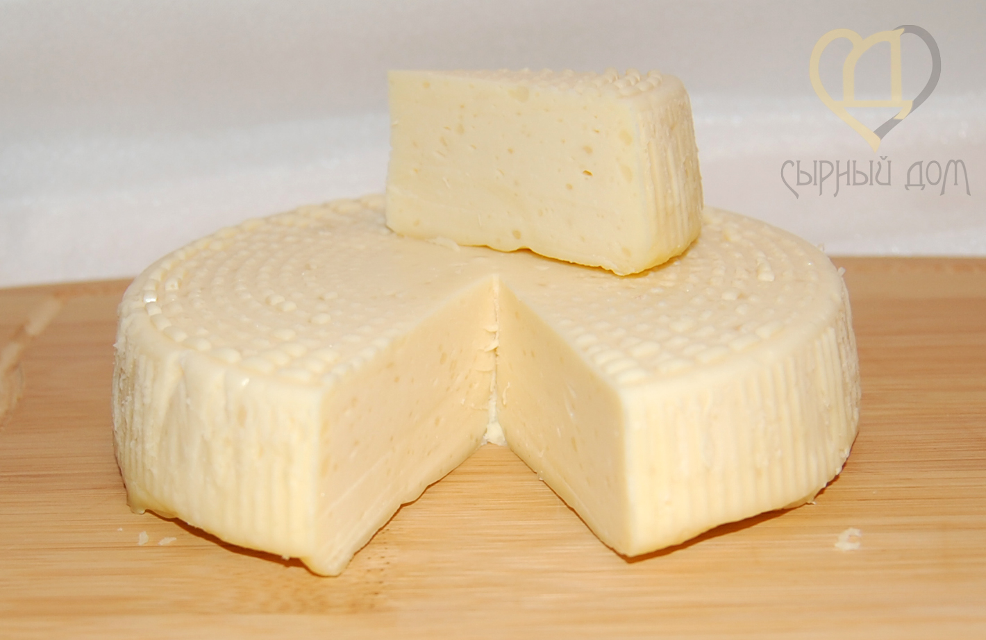 Самодельный сыр. Сыр твердый. Домашний сыр из творога. Домашний твердый сыр. Домашний сыр из молока.